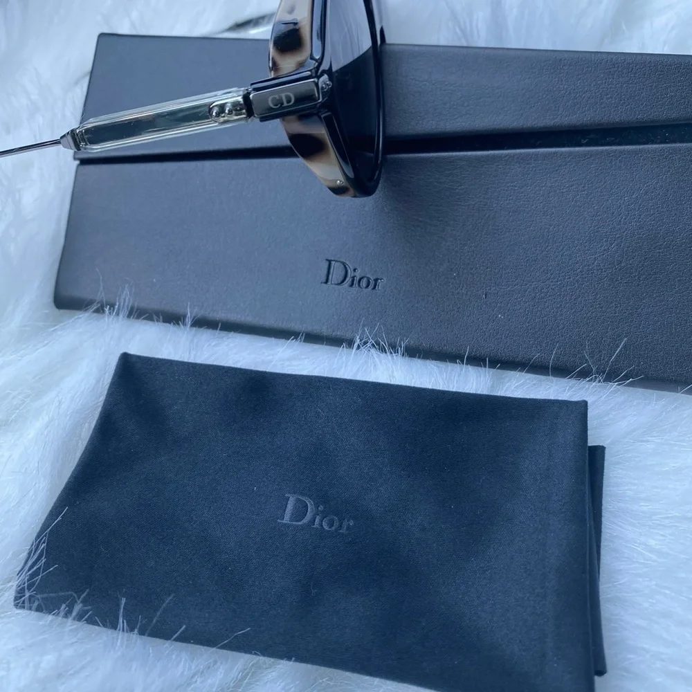 Authentic Christian Dior umbrage Sunglasses 52mm